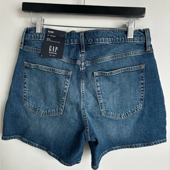 GAP Women’s Blue Denim Shorts - Stretch 5" Inseam - Picture 2 of 2